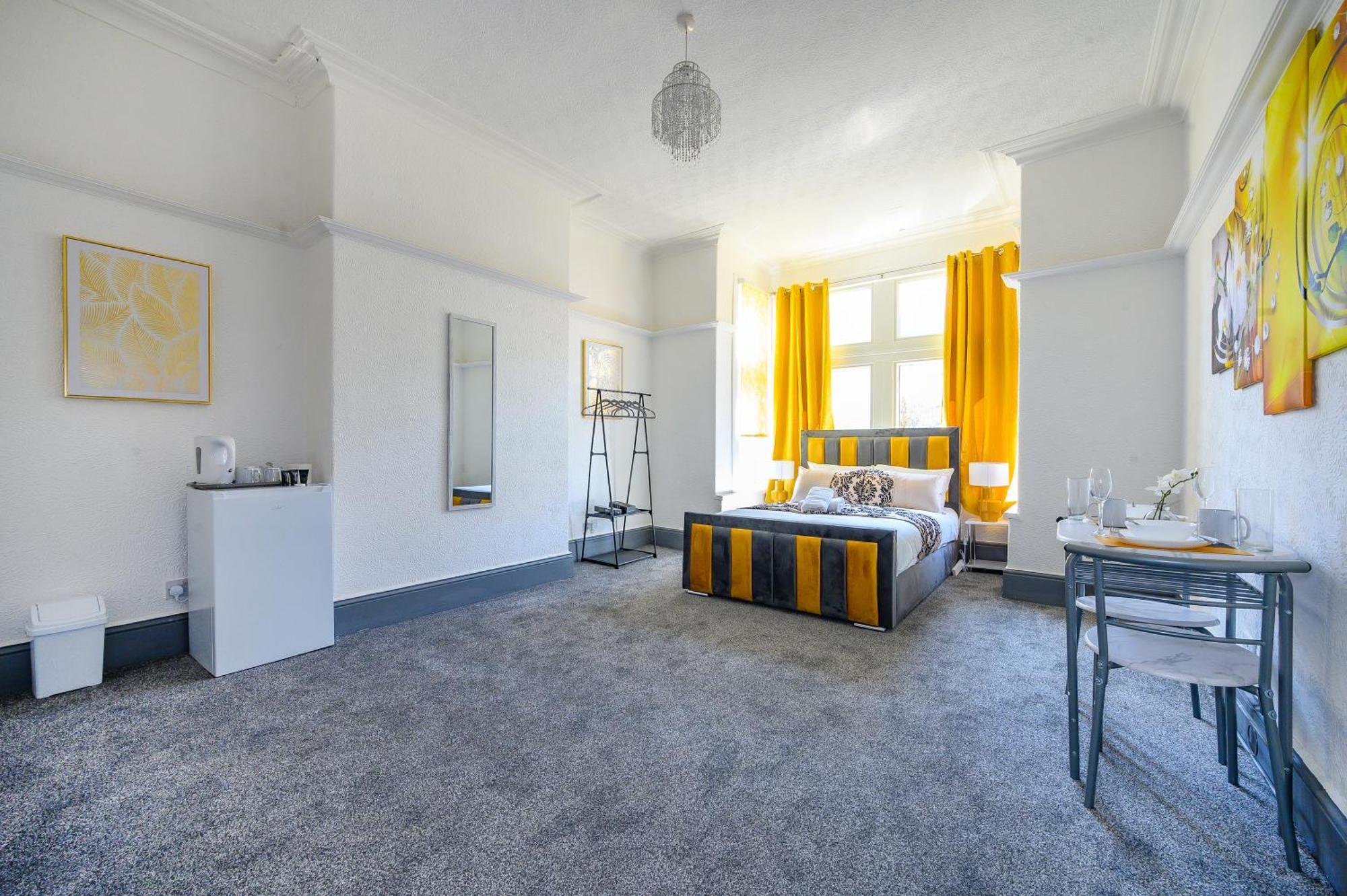 -Rf7H- For Your Relaxed & Cosy Free Parking Leeds  Exterior photo