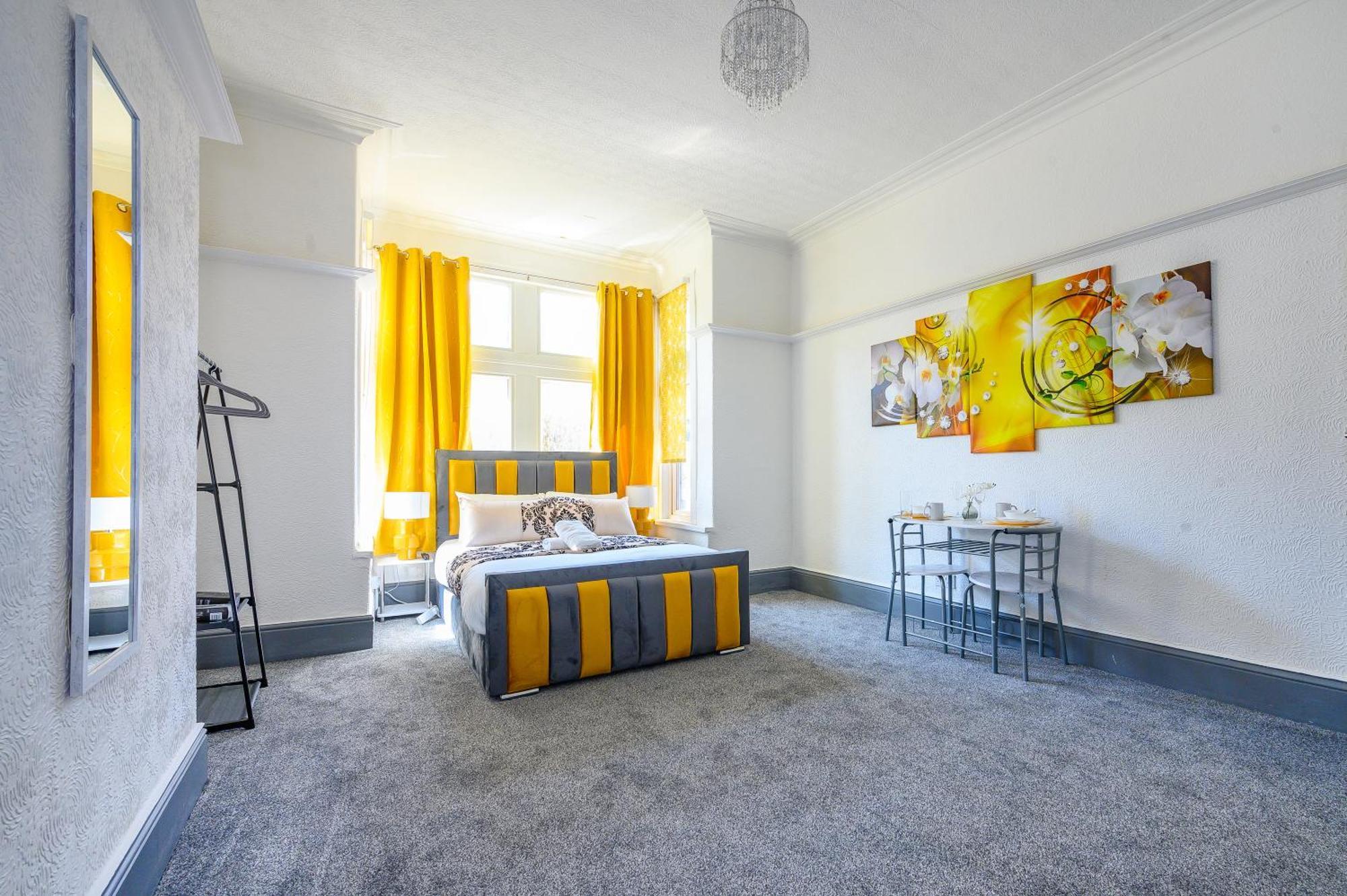 -Rf7H- For Your Relaxed & Cosy Free Parking Leeds  Exterior photo